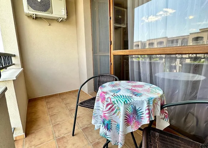 At Kaskadas A44 דירה